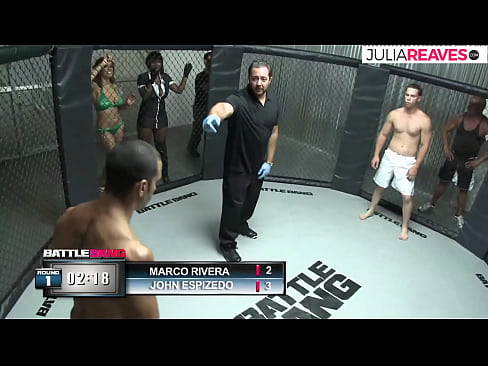 ❤️ Ultimate Fighter rast piştî şerekî di rîngê de keçikek jimare dike ❤ Tenê porno li me ❌️❤