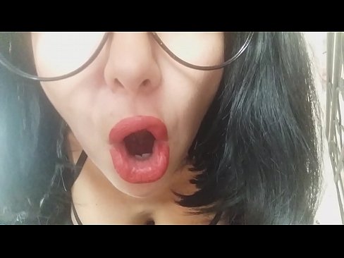 ❤️ Heval, dêya te îro nahêle tu biçî dibistanê... Pir hewcedariya min bi te heye... ❤ Tenê porno li me ❌️❤