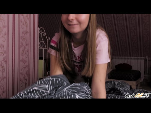 ❤️ Blondie BFF-ya xwe bi kûr dimije û di devê xwe de diqelişe ❤ Tenê porno li me ❌️❤
